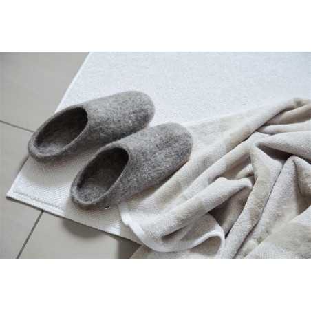 Vannas istabas paklāji Nova White cena