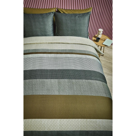 Spilvenu pārvalki Kyle Green internetā