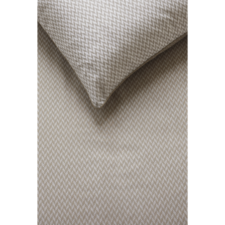 Izgatavota no 100% kokvilnas – dabīga un elpojoša, tā nodrošina svaigu un vēsu miegu visu gadu.