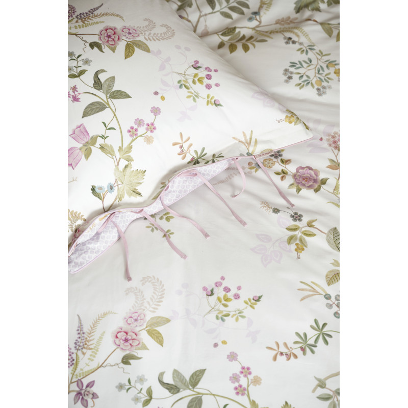 Gultas veļas komplekts Bustani White